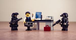 Newzleech vuelve a caer Newzleech vuelve a caer